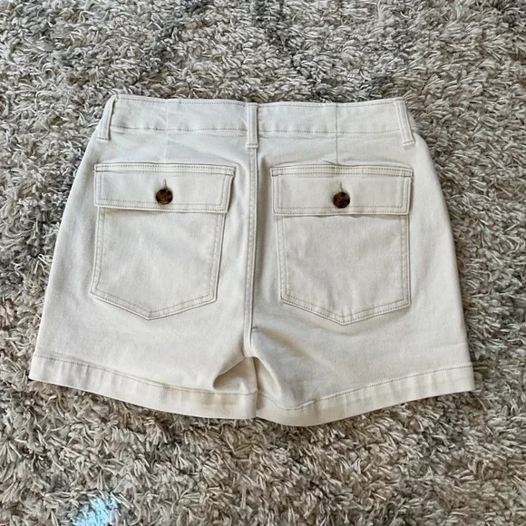 Liverpool Los Angeles Cream Utility Shorts Size 6 Off White Patch Pocket Stretch - Picture 2 of 12